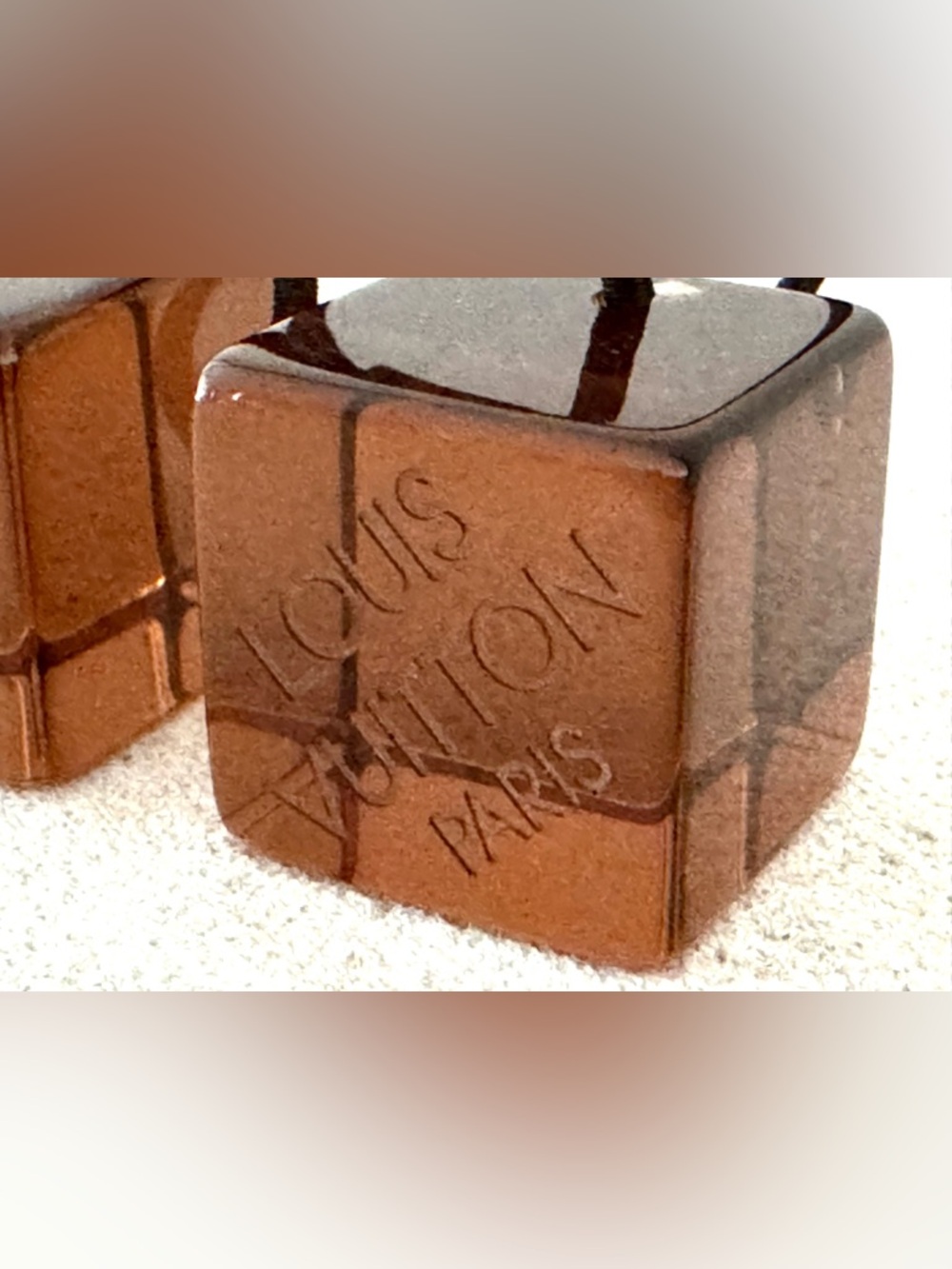 LOUIS VUITTON Dice/ Cube Hair Ties Brown Resin - LV Paris + LV Dust Bag - Picture 2 of 5